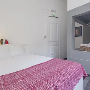 5 Sins Chiado Albergue